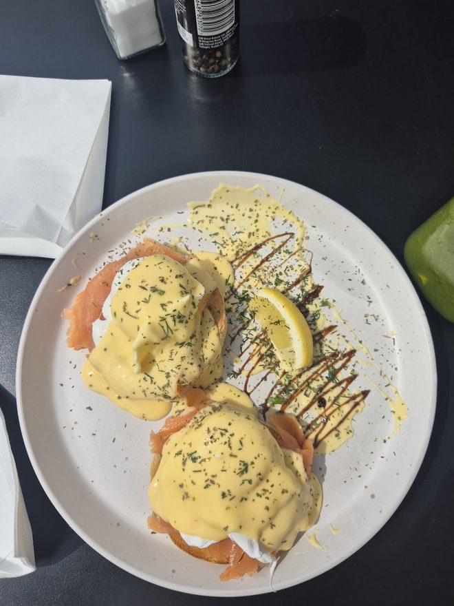 Eggs royale with smoked salmon and hollandaise